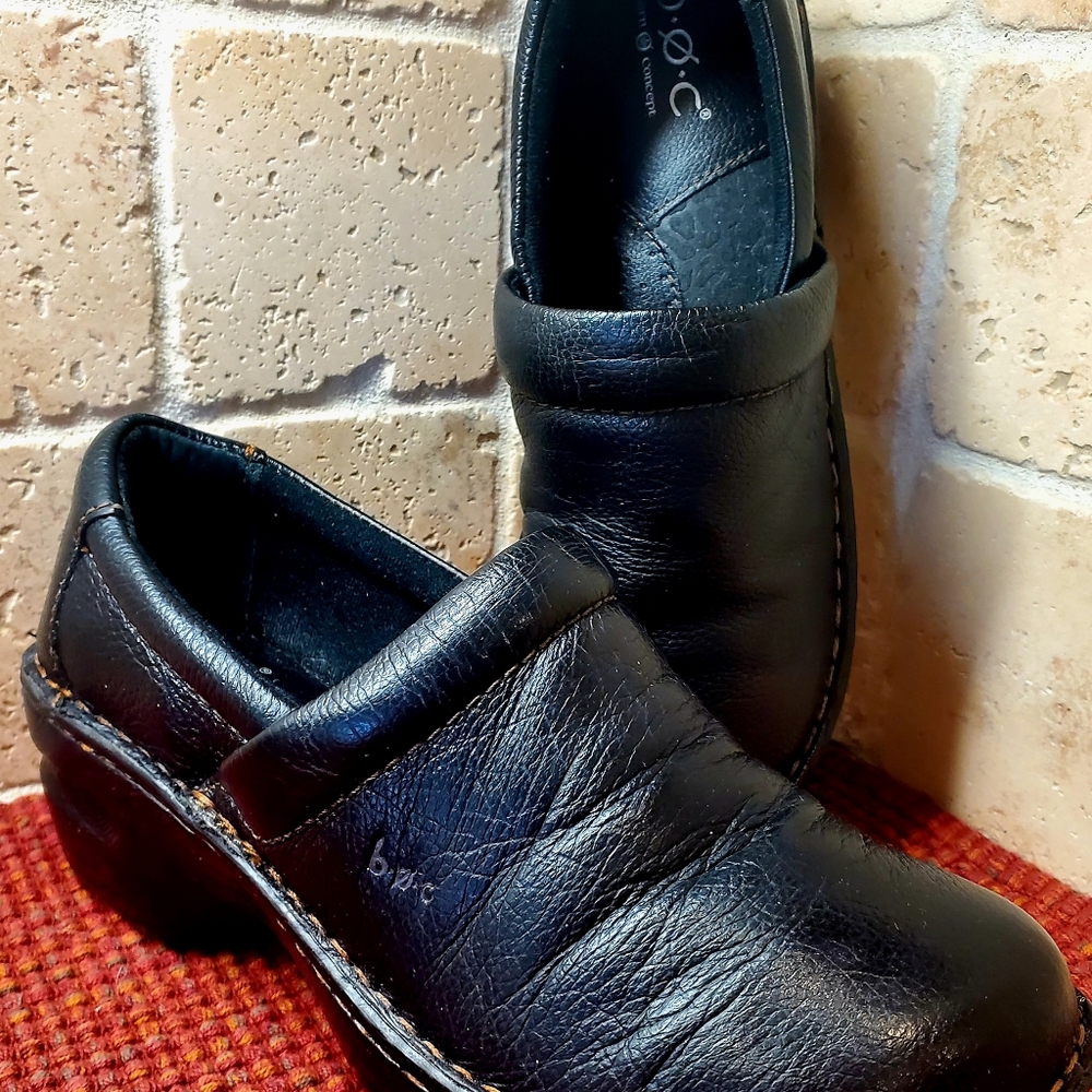 b.o.c. Born Women's Peggy  Black Leather Mules/Clogs Size 7.5
